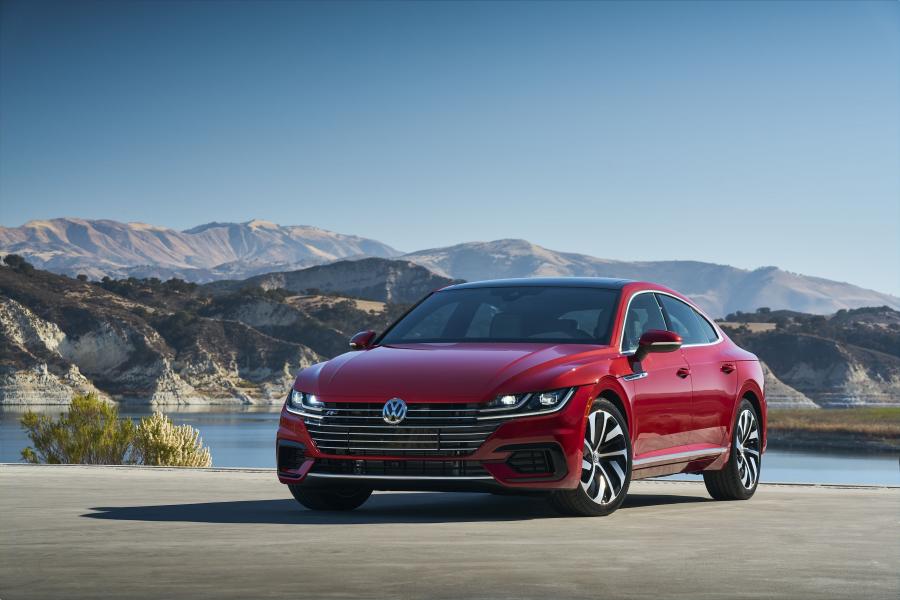  Volkswagen Arteon 4Motion R-Line 2019 года  (NA) (фото 14 из 40)
